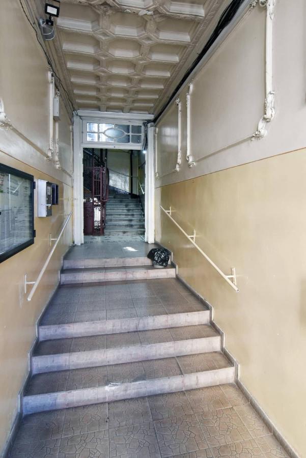 Bucharest Studio Bagian luar foto